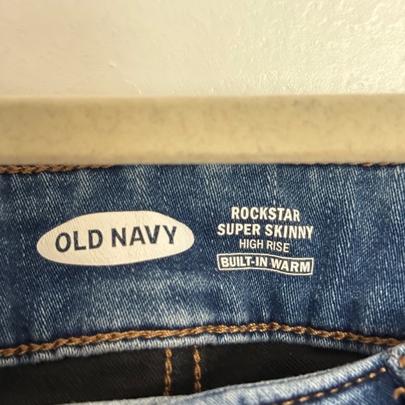 Old Navy Rockstar Jeans - Picture 3 of 4